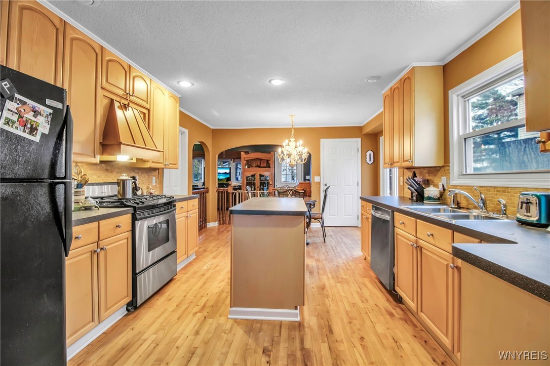 115 Richfield Road Amherst, NY 14221 - Photo 7 of 35 Kitchen
