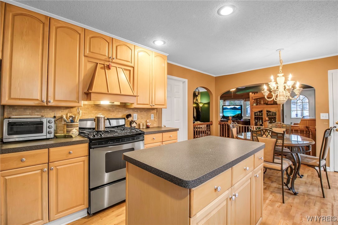 115 Richfield Road Amherst, NY 14221 - Photo 9 of 35 Kitchen