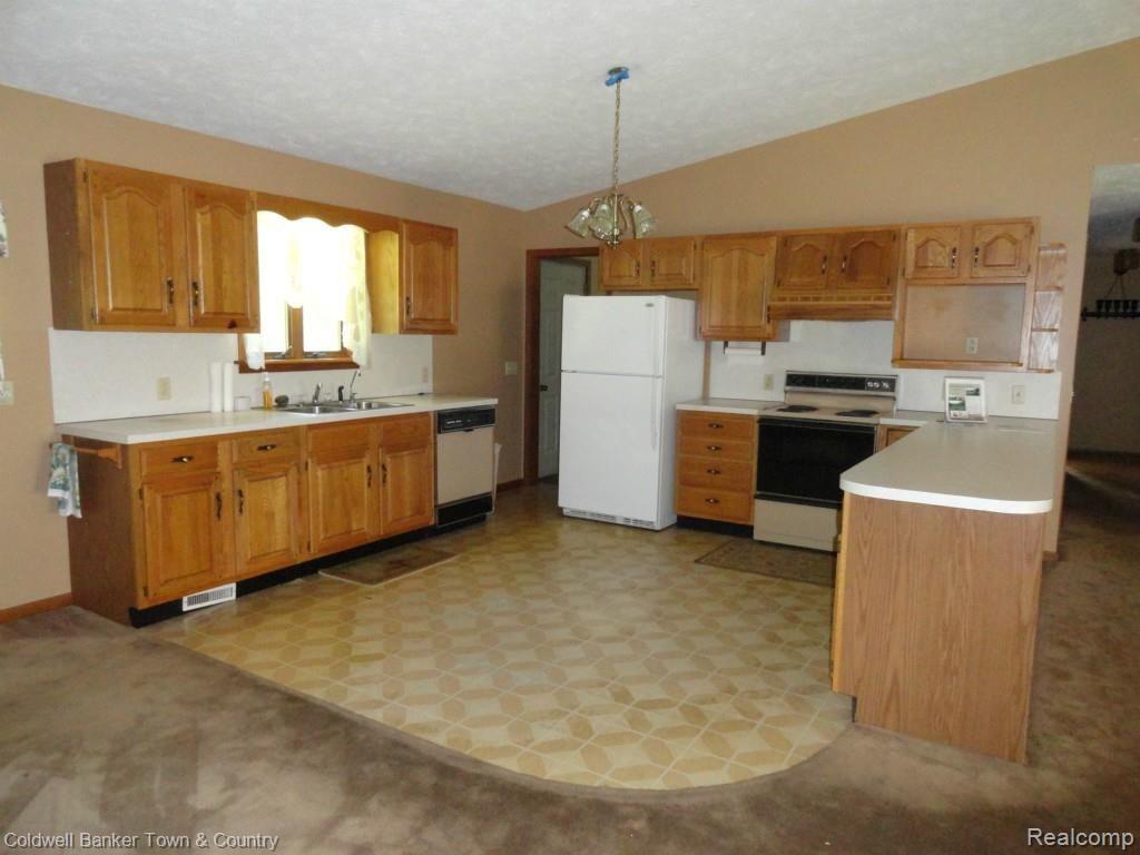 4500 Hogback Road Fowlerville, MI 48836 - Photo 21 of 48 DSC04733.jpg