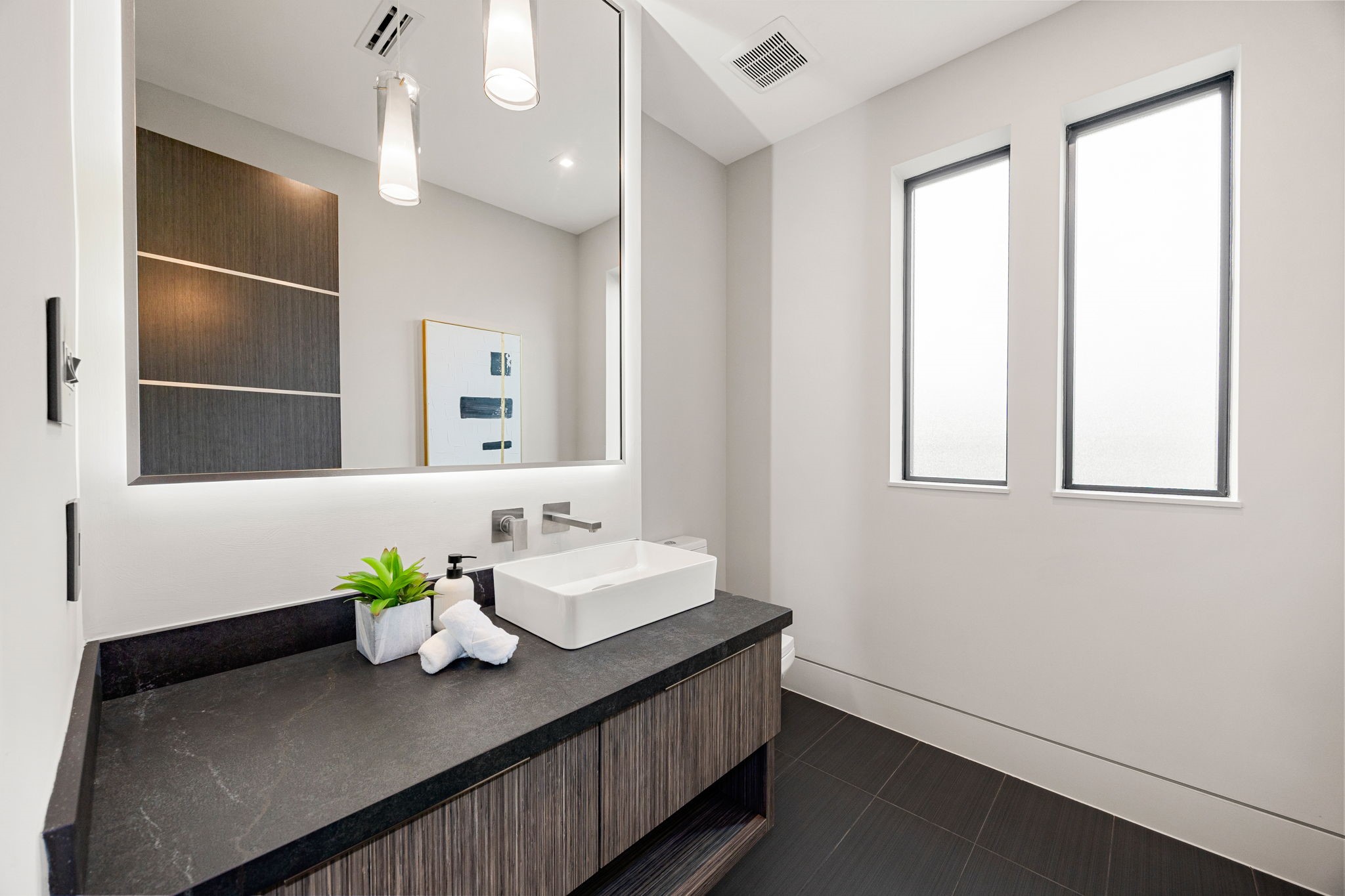 2302 Suffolk Drive Houston, TX 77027 - Photo 40 of 44
