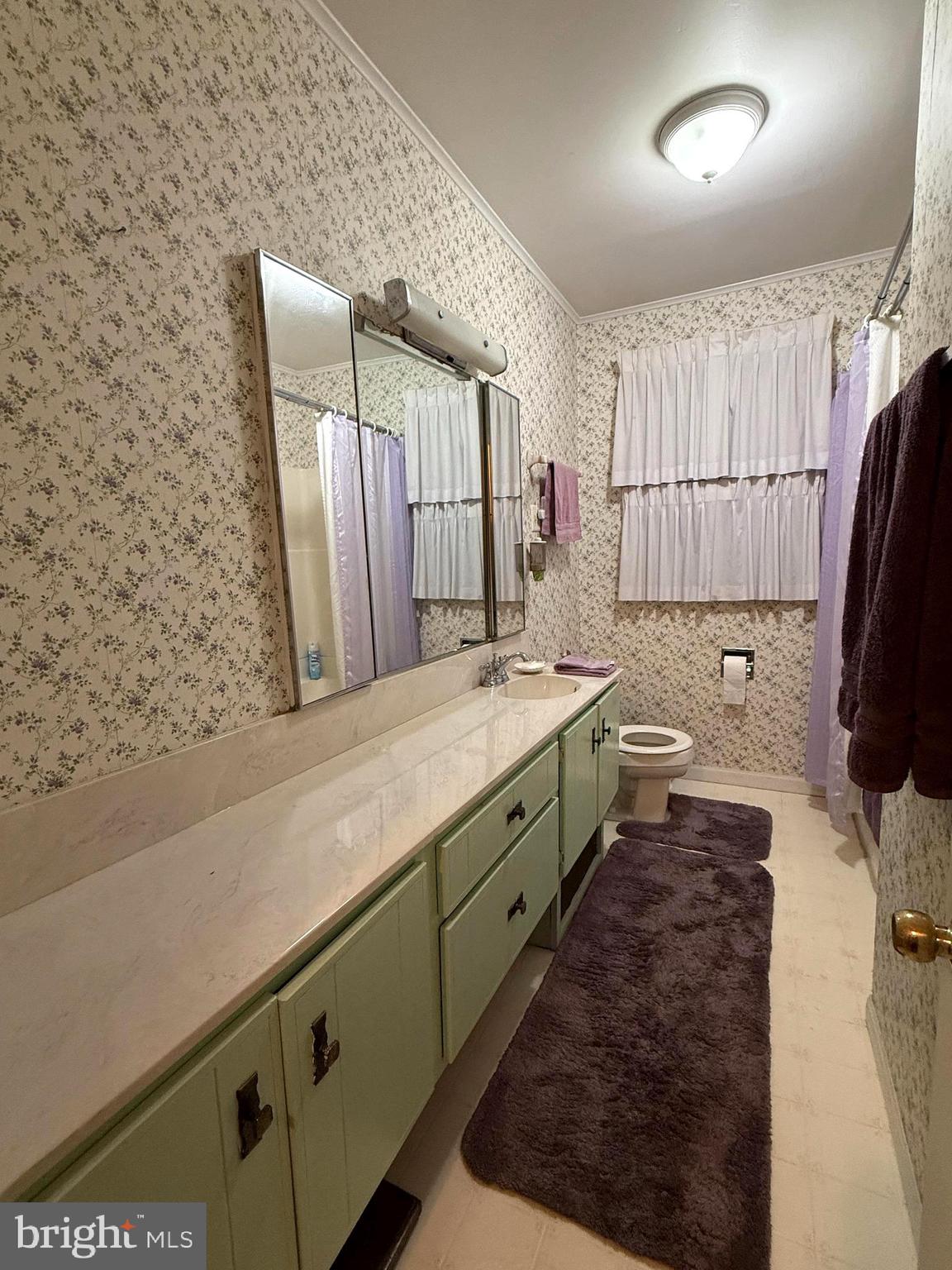 88 Old Church Road Robesonia, PA 19551 - Photo 13 of 35 Hall Bathroom