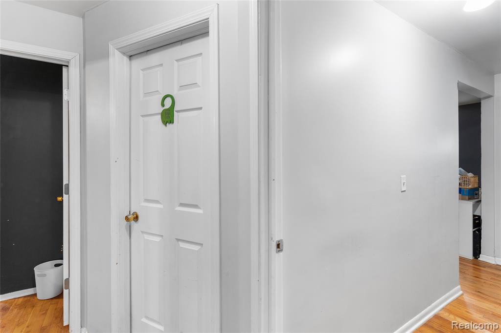 1397 Roat Court Burton, MI 48509 - Photo 18 of 46 Gallery Image 18