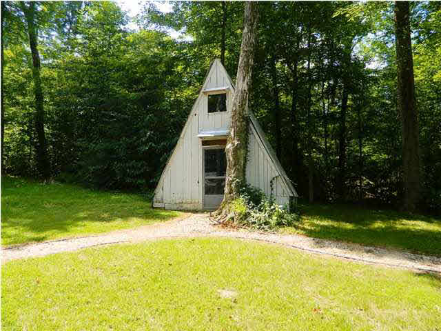 1369 North Idlewild Lake Road Jasper, IN 47546 - Photo 9 of 9 Gallery Image 9