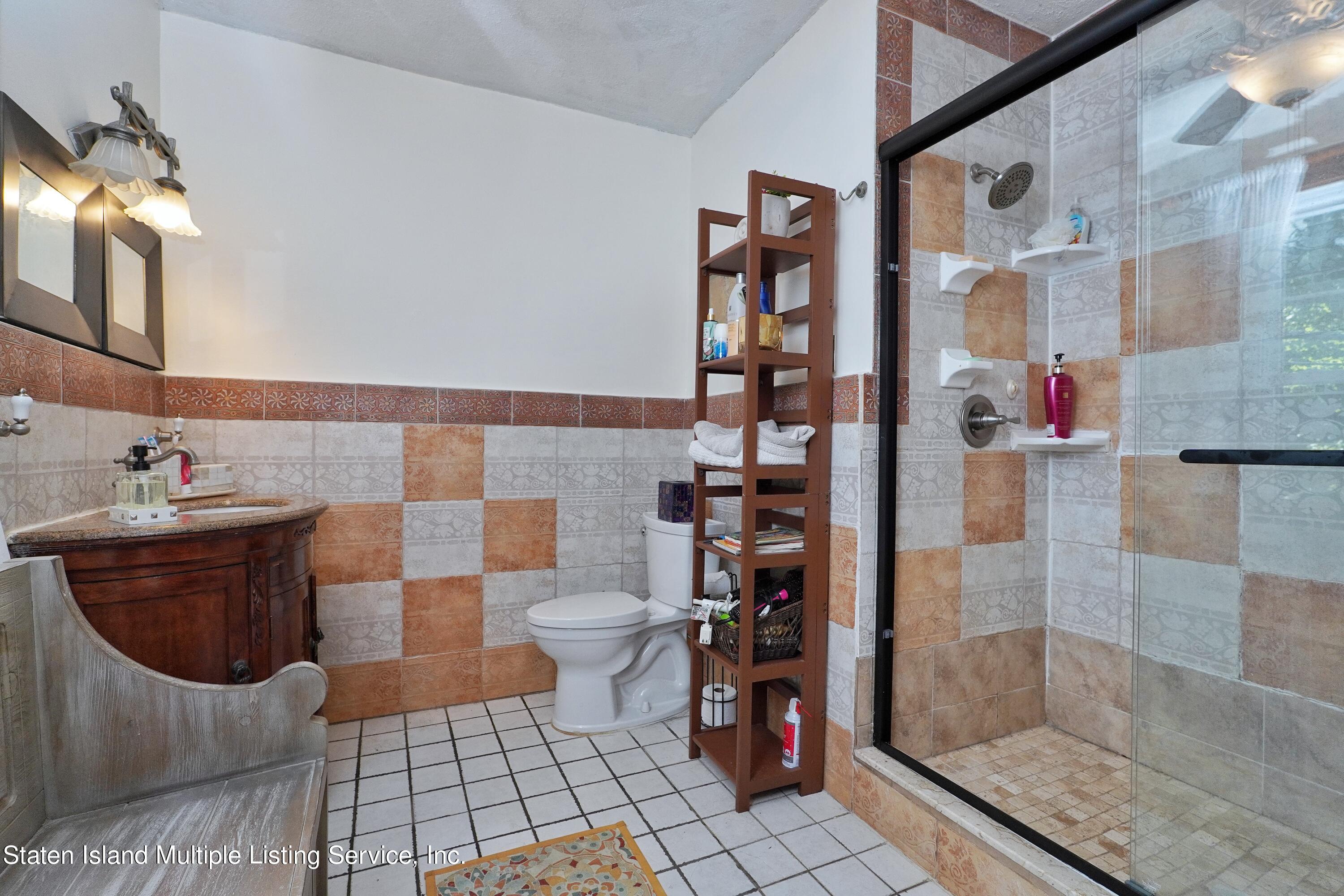 75 4 Corners Road Staten Island, NY 10304 - Photo 22 of 49 Bathroom01-1