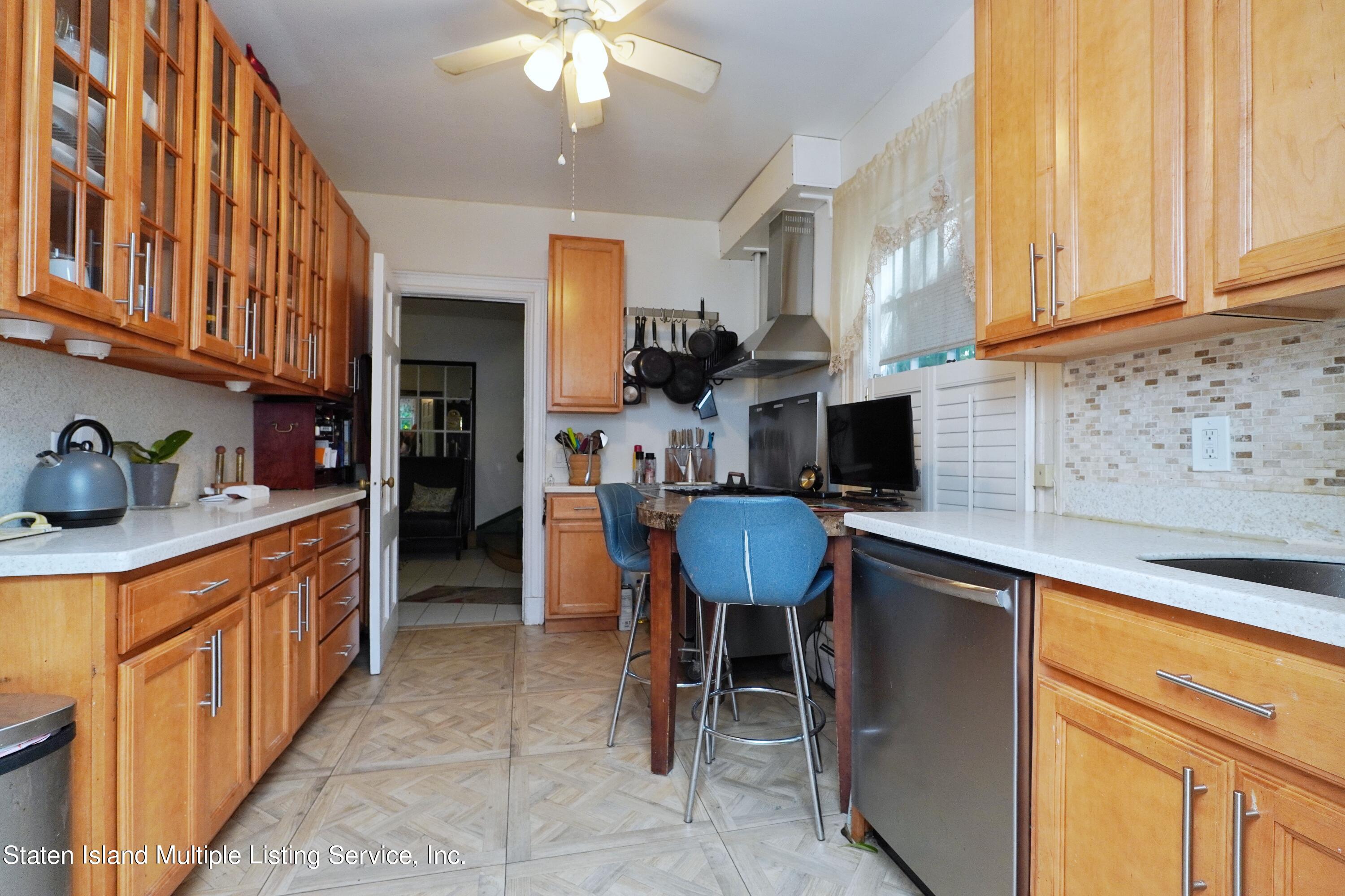 75 4 Corners Road Staten Island, NY 10304 - Photo 8 of 49 Kitchen
