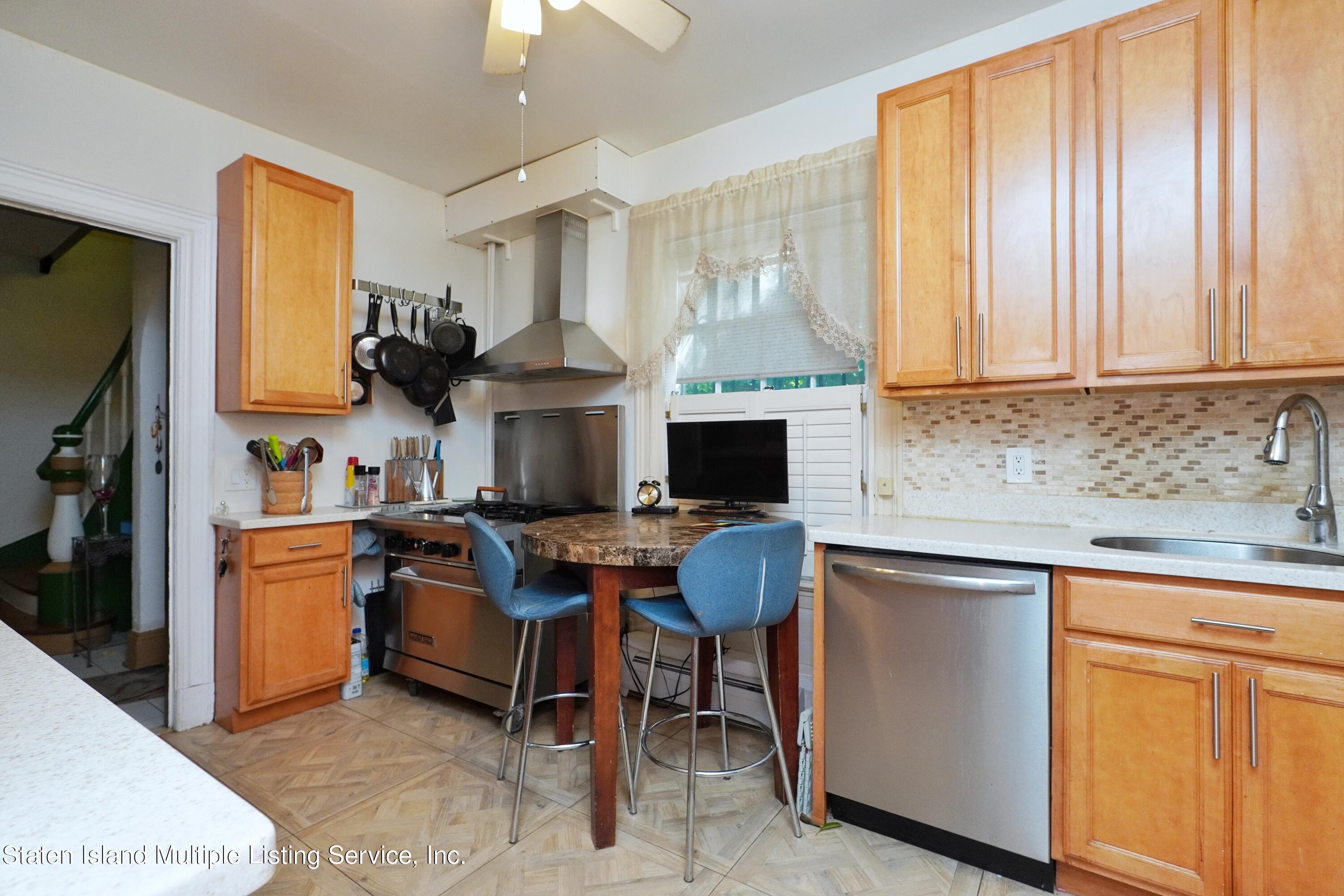 75 4 Corners Road Staten Island, NY 10304 - Photo 9 of 49 Kitchen2