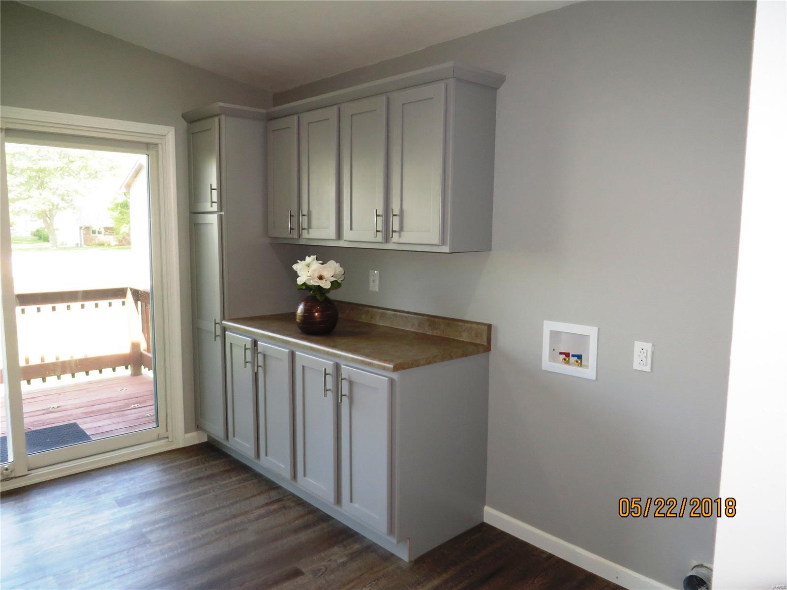 746 Berry Road Wood River, IL 62095 - Photo 14 of 31