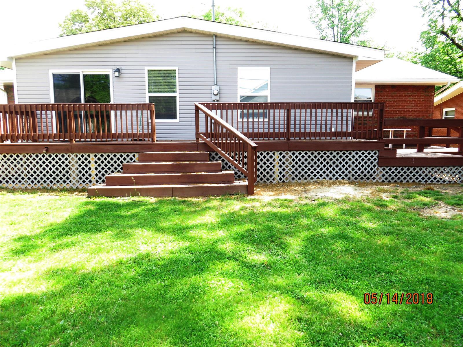 746 Berry Road Wood River, IL 62095 - Photo 29 of 31