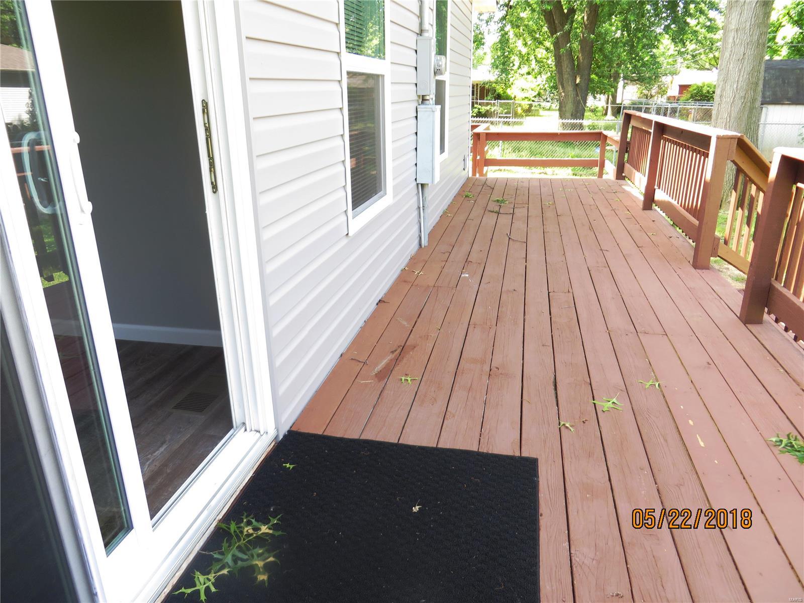 746 Berry Road Wood River, IL 62095 - Photo 30 of 31