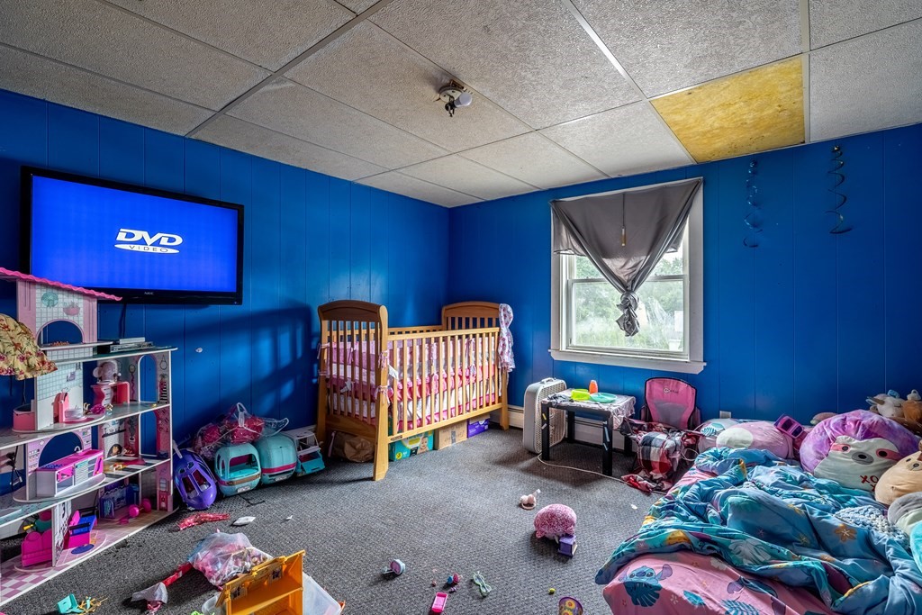 102 Mendon Street Blackstone, MA 01504 - Photo 36 of 41 a children room with toys and toys