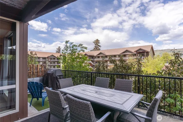 $299,000 | 2220 West Woodin Avenue, Unit 108, Chelan, WA 98816