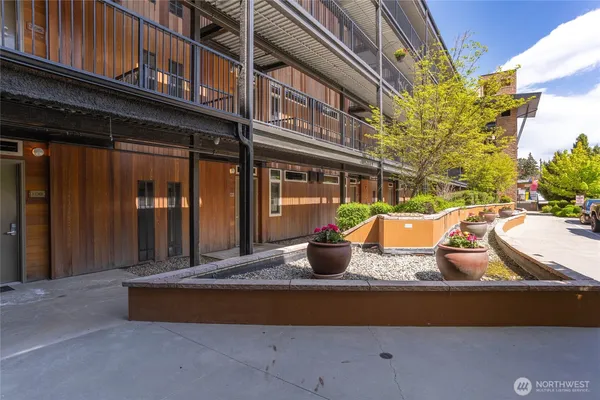 $299,000 | 2220 West Woodin Avenue, Unit 108, Chelan, WA 98816