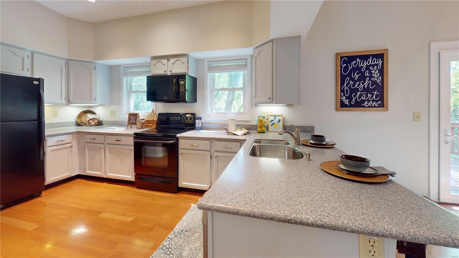 1005 North Spoede Road St. Louis, MO 63146 - Photo 8 of 45 Gallery Image 8