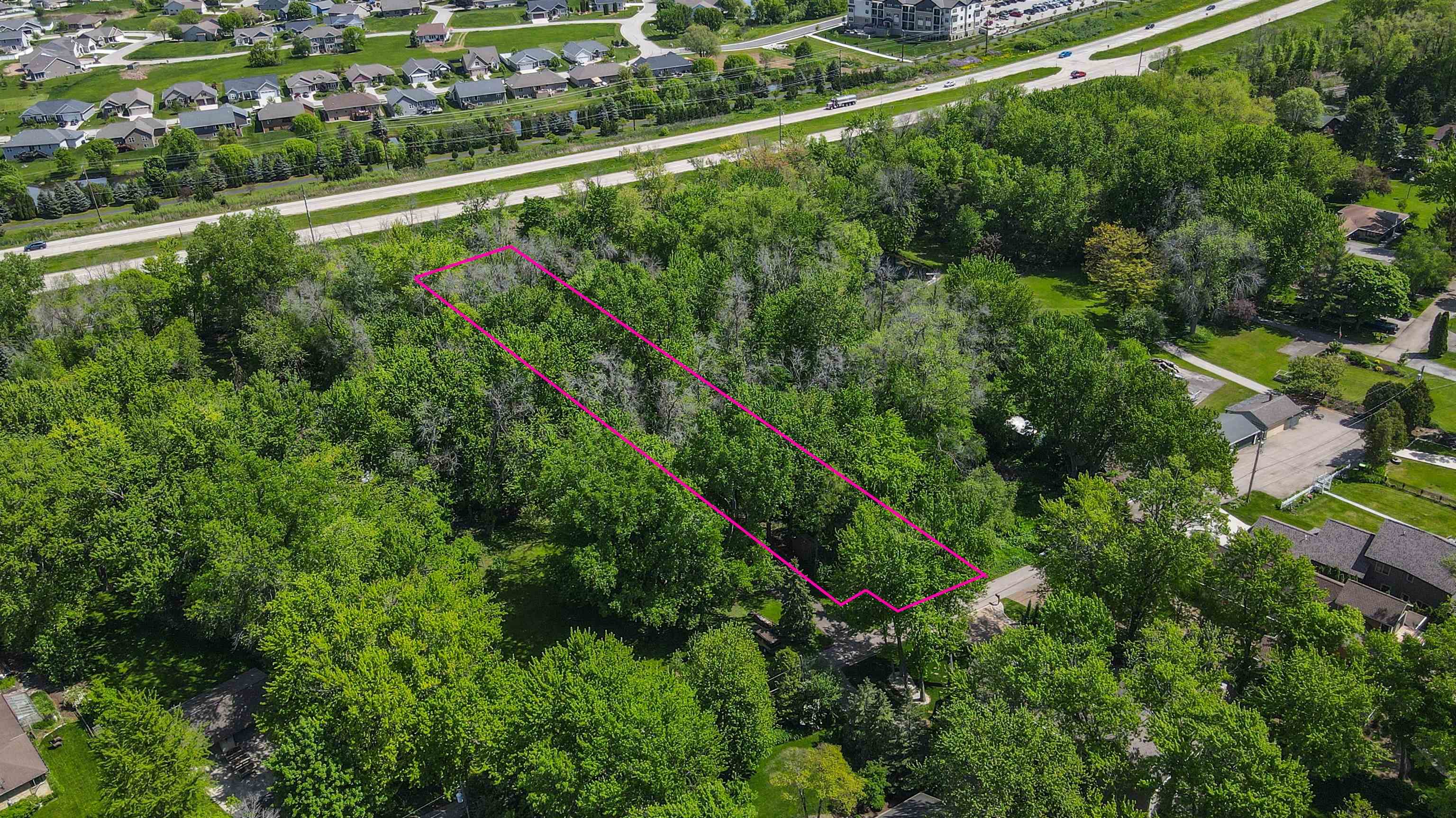 6 Firelane 6 Menasha, WI 54952 - Photo 3 of 5