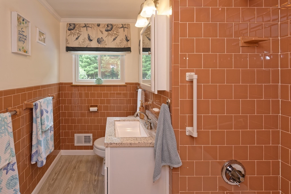 11 Lyman Road Framingham, MA 01701 - Photo 23 of 42 Gallery Image 23