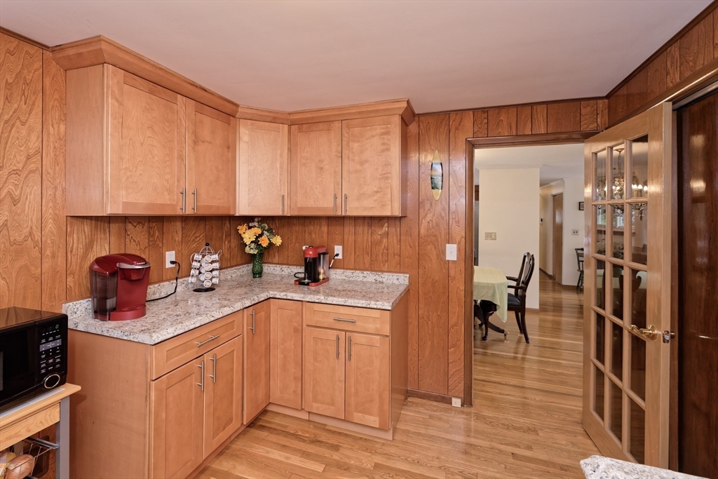 11 Lyman Road Framingham, MA 01701 - Photo 9 of 42 Gallery Image 9