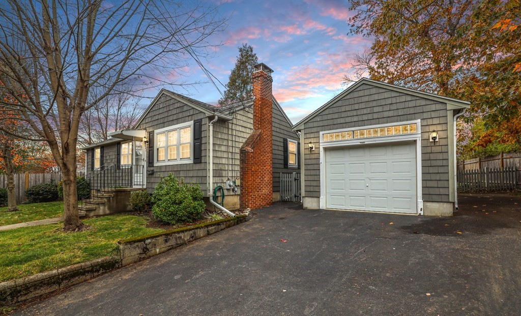 62 Rindone Street Holbrook, MA 02343 - Photo 1 of 34 Gallery Image 1