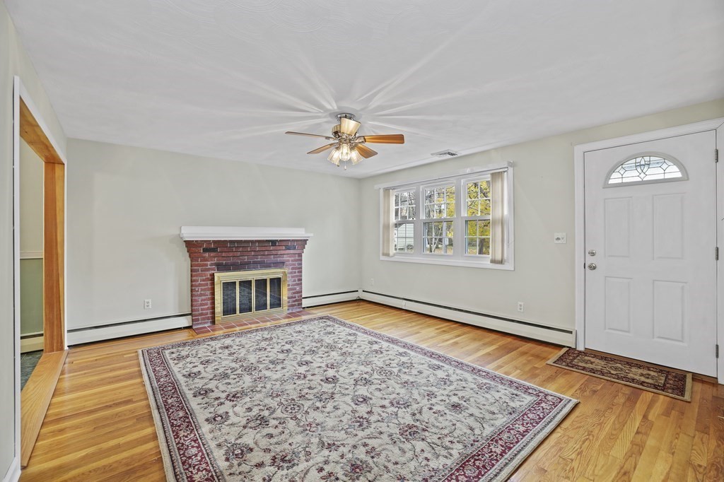 62 Rindone Street Holbrook, MA 02343 - Photo 3 of 34 Gallery Image 3