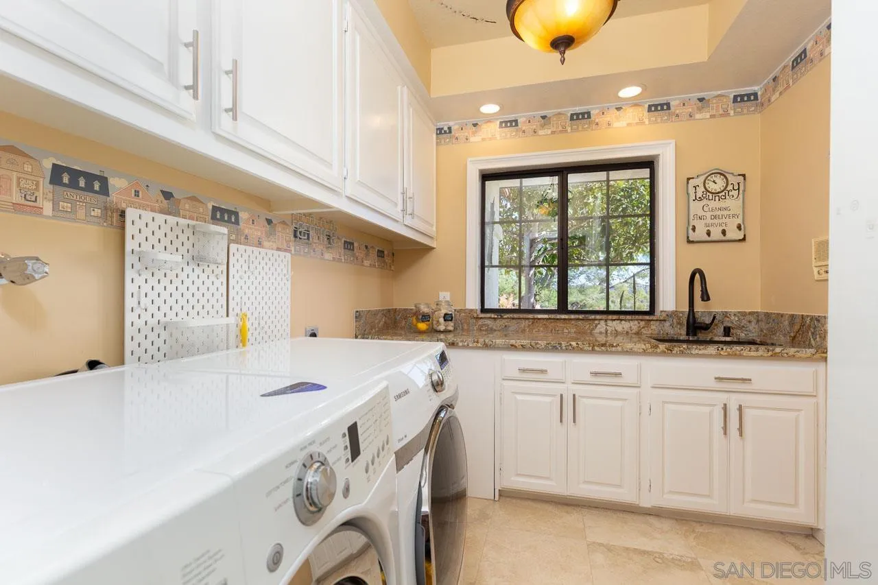 13012 Solera Way Poway, CA 92064 - Photo 20 of 45