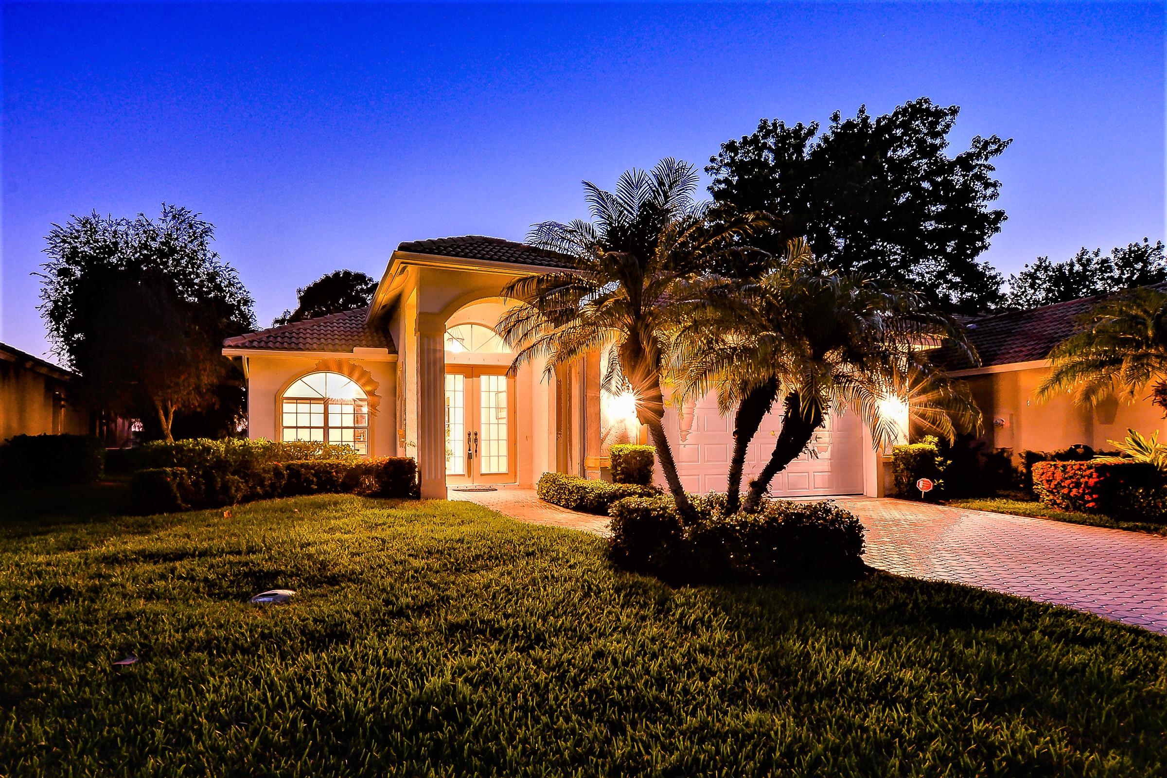 8901 First Tee Road Port St. Lucie, FL 34986 - Photo 2 of 85 LR-9584