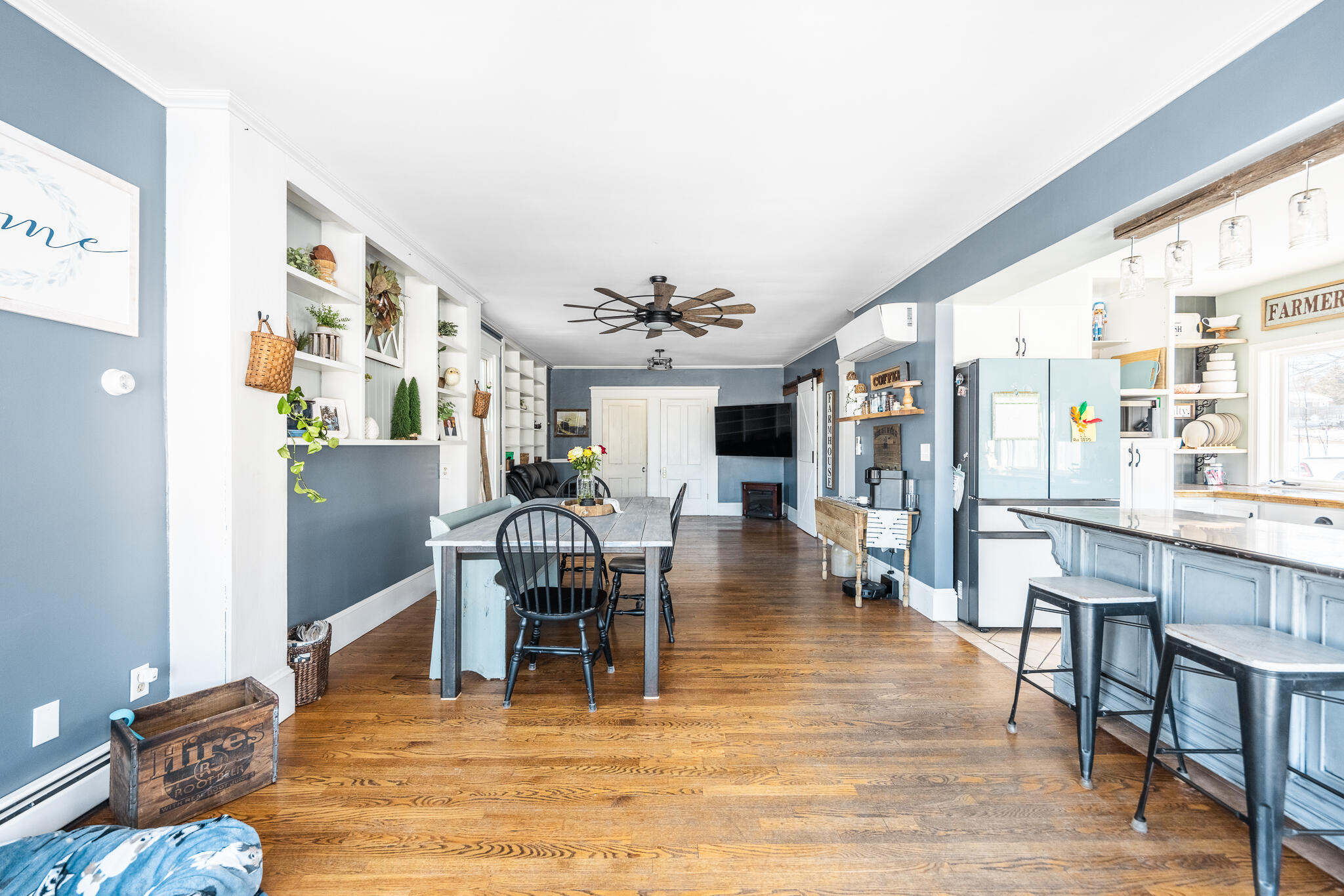 259 River Road Orrington, ME 04474 - Photo 11 of 58 Living