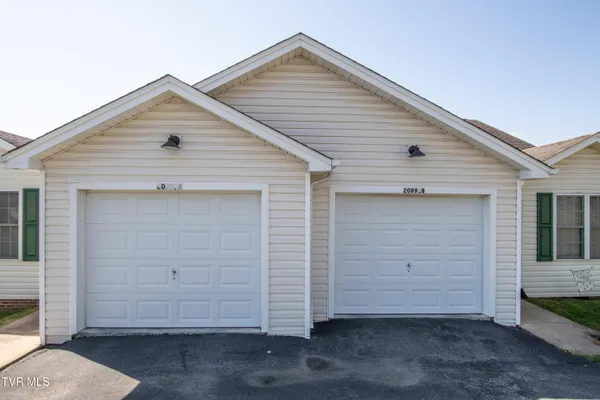 $350,000 | 20892 Deer Run Drive, Unit A & B, Abingdon, VA 24211