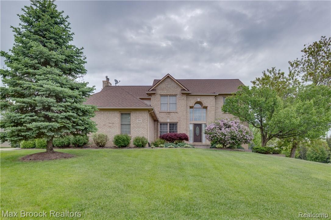 3991 Red Root Road Lake Orion, MI 48360 - Photo 1 of 46 M10A1149_3991 Red Root_.jpg