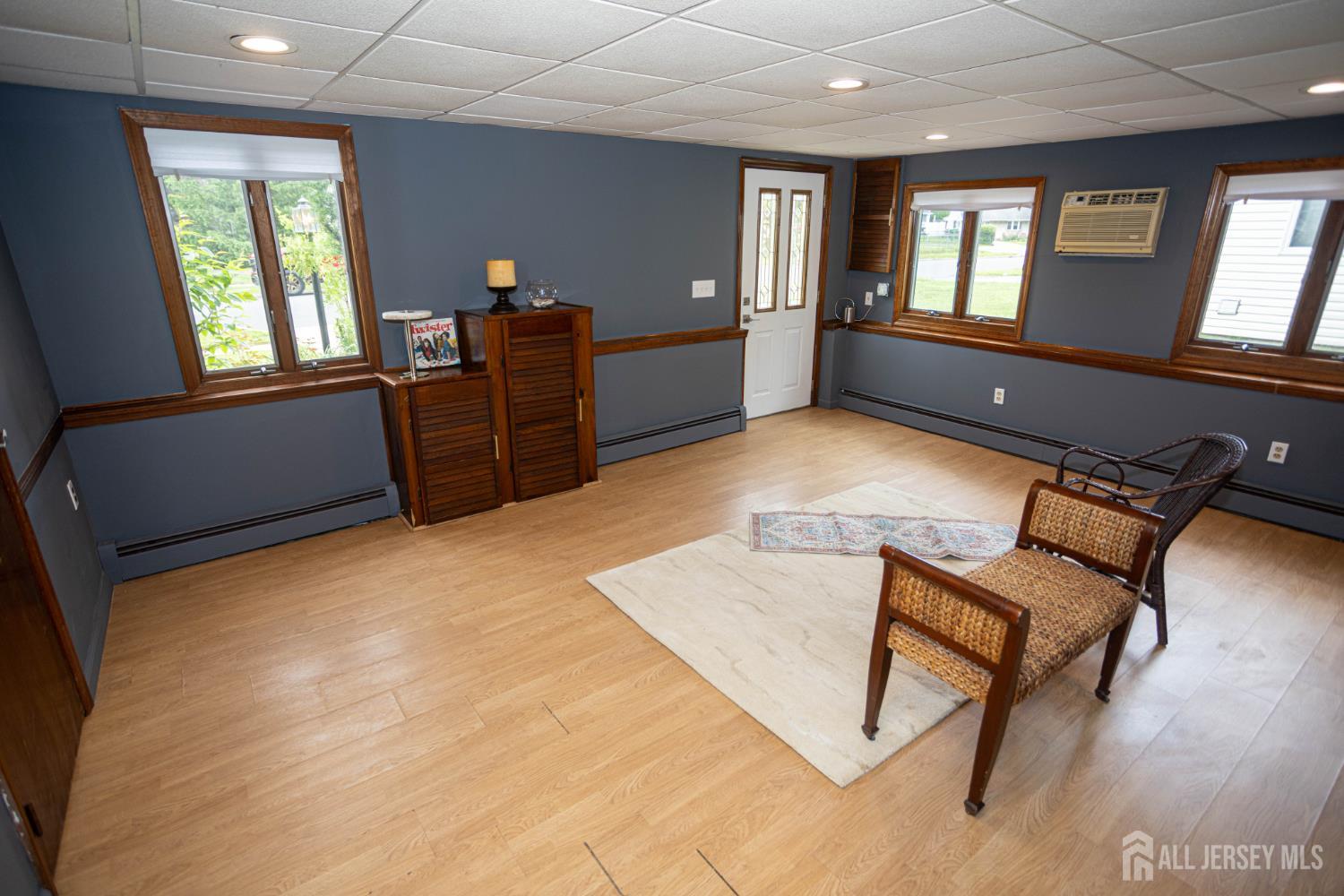 8 Stony Road Edison, NJ 08817 - Photo 33 of 45