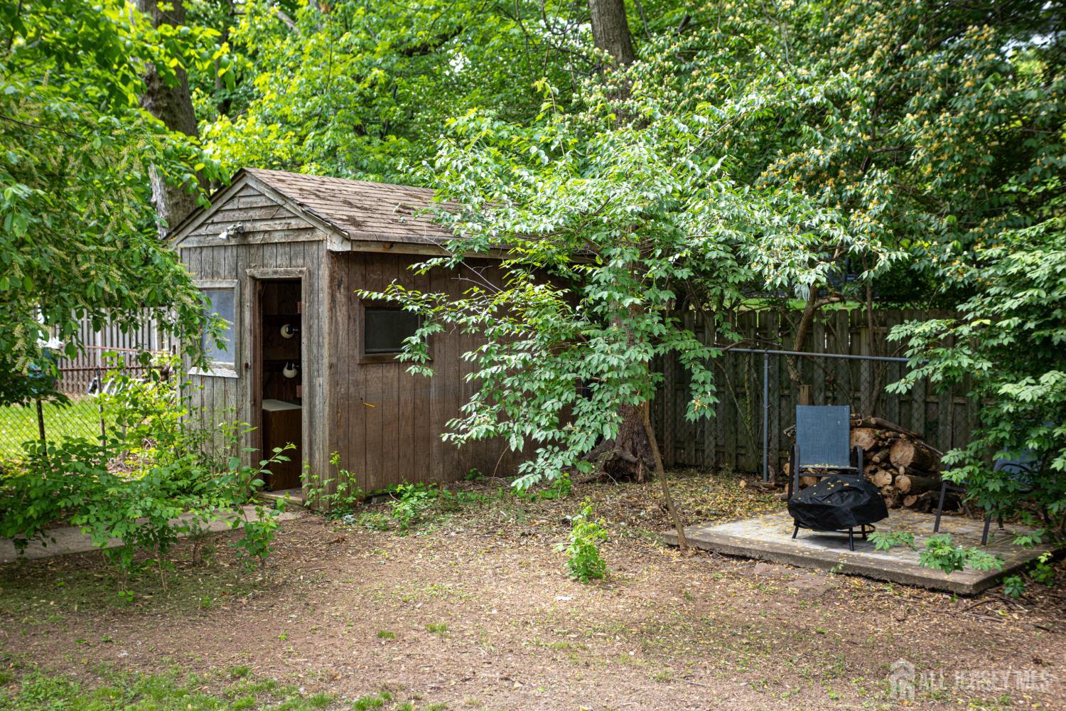 8 Stony Road Edison, NJ 08817 - Photo 7 of 45