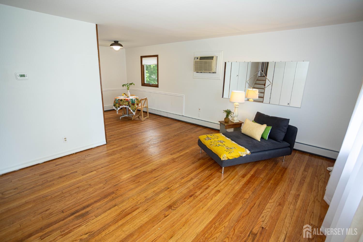 8 Stony Road Edison, NJ 08817 - Photo 10 of 45