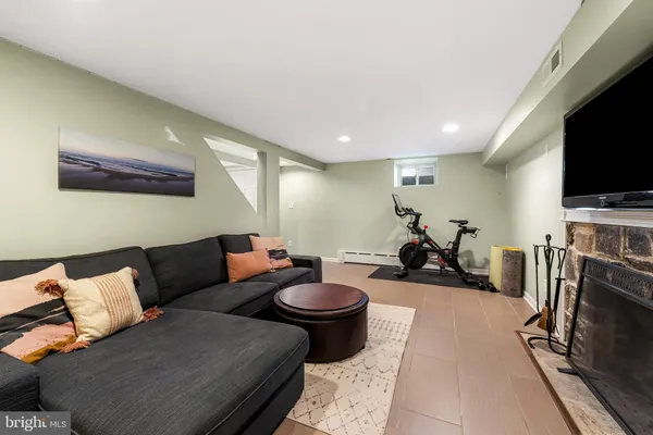 $965,000 | 6900 Avondale Road, Baltimore, MD 21212