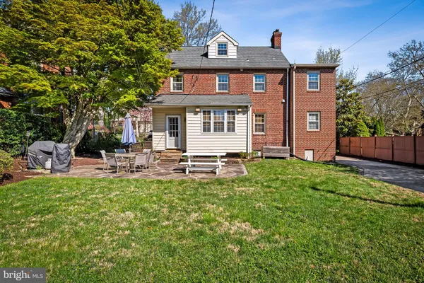 $965,000 | 6900 Avondale Road, Baltimore, MD 21212