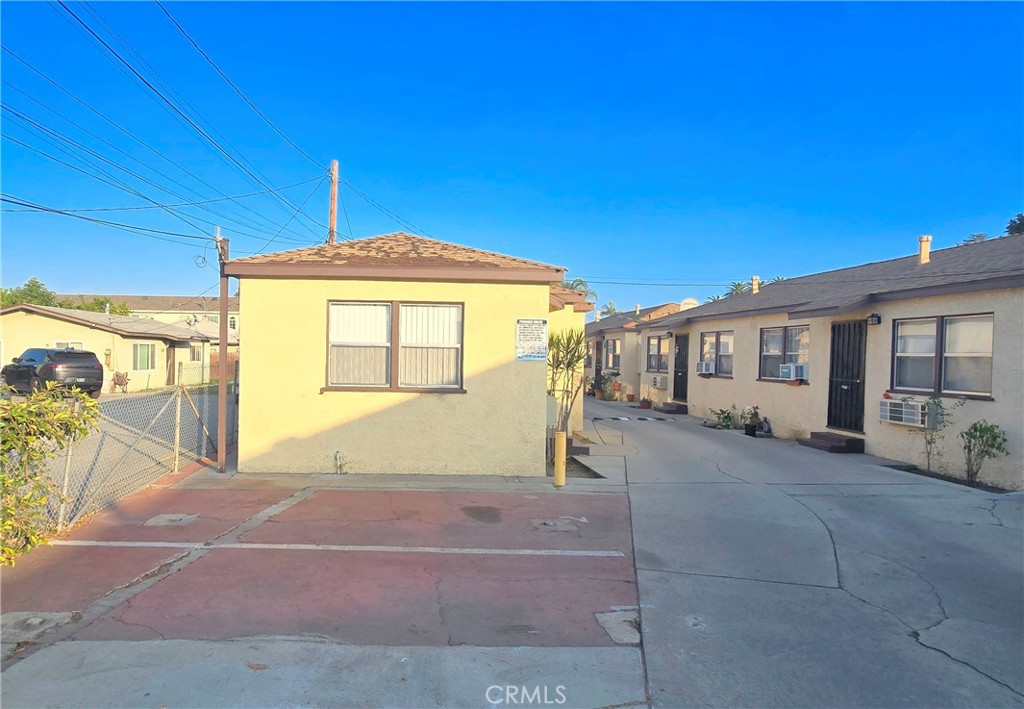 6702 Flora Avenue, Unit A Bell, CA 90201 - Photo 3 of 17