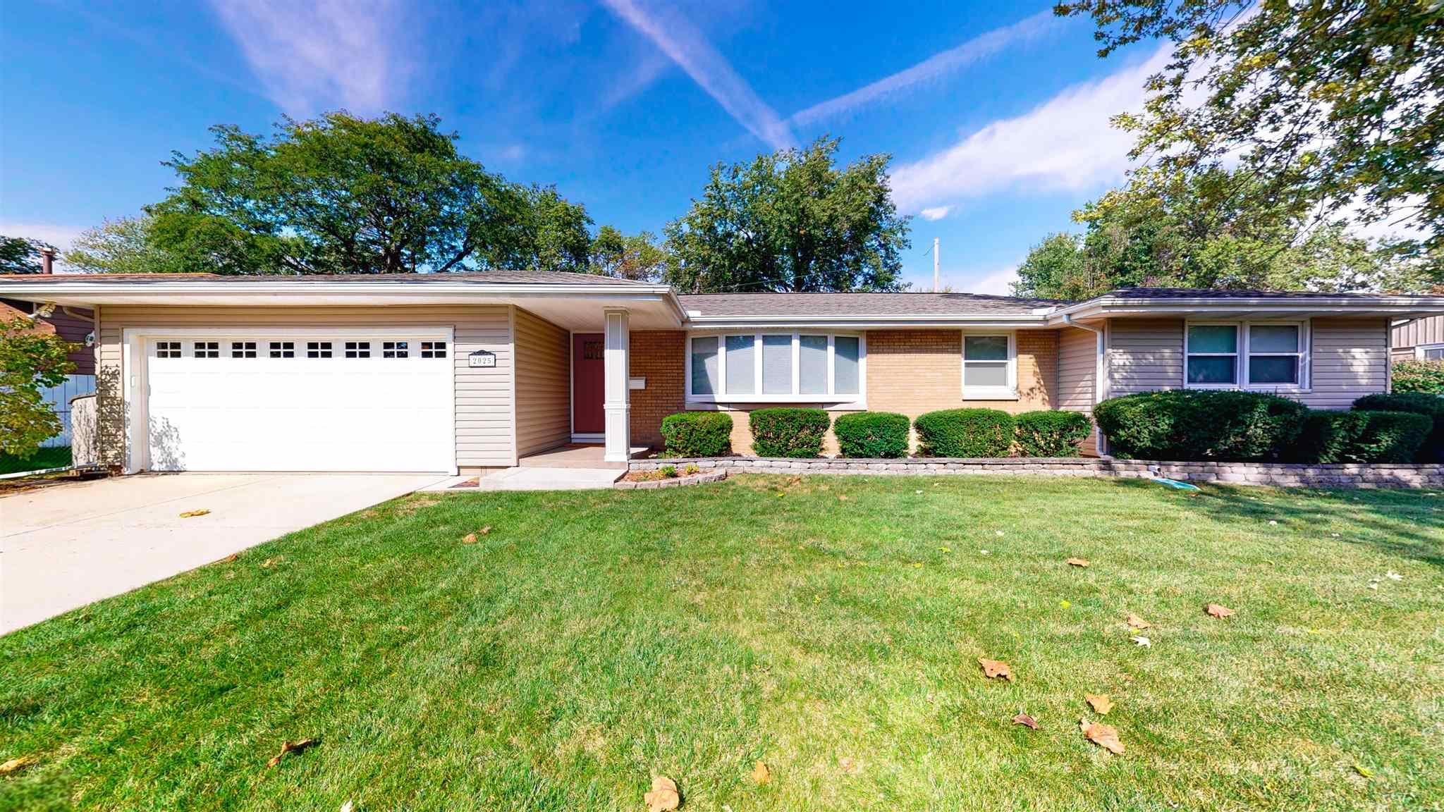2025 West Kennard Road Peoria, IL 61614 - Photo 1 of 38 Gallery Image 1