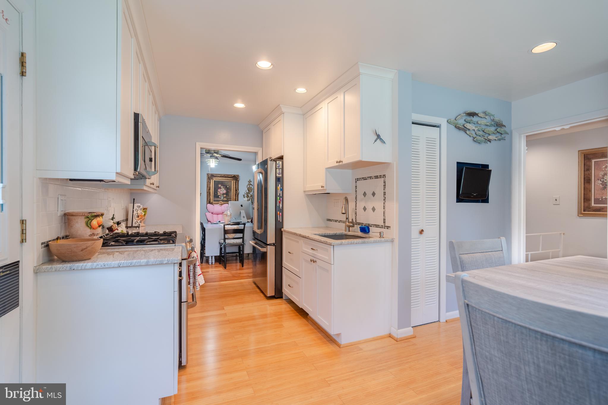 512 Waterford Road Silver Spring, MD 20901 - Photo 5 of 11