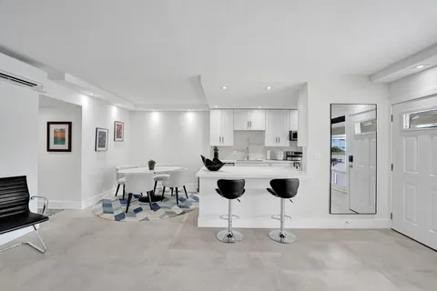 $609,000 | 2866 Northeast 30th Street, Unit 9, Fort Lauderdale, FL 33306