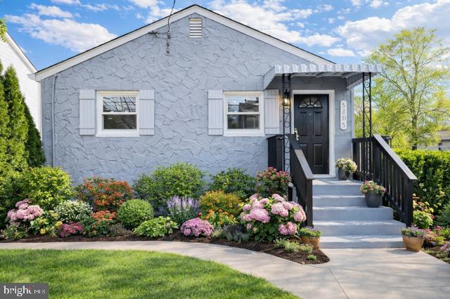 5132 19th Road North Arlington, VA 22207 - Photo 2 of 29