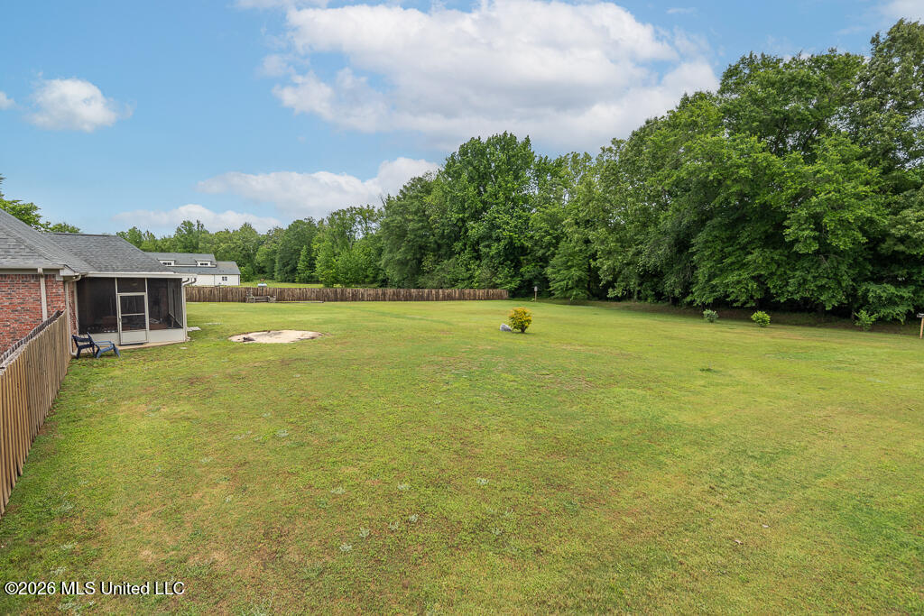 7100 Love Sta Loop Hernando, MS 38632 - Photo 32 of 36 Large Screened Porch and Huge Yard