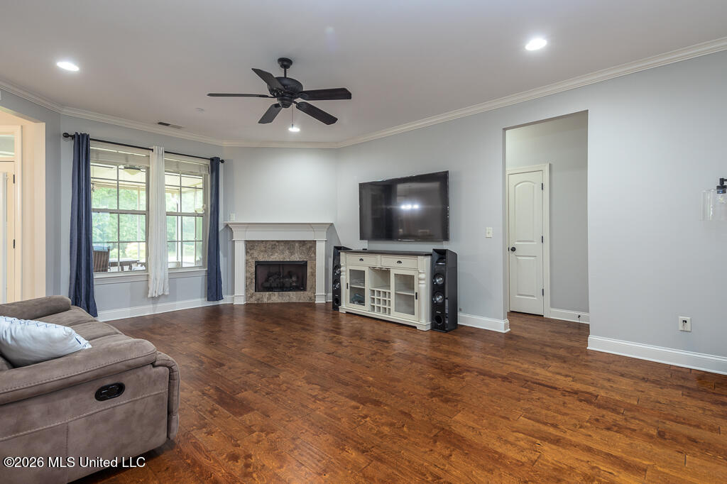 7100 Love Sta Loop Hernando, MS 38632 - Photo 9 of 36 Smooth Ceilings Throughout
