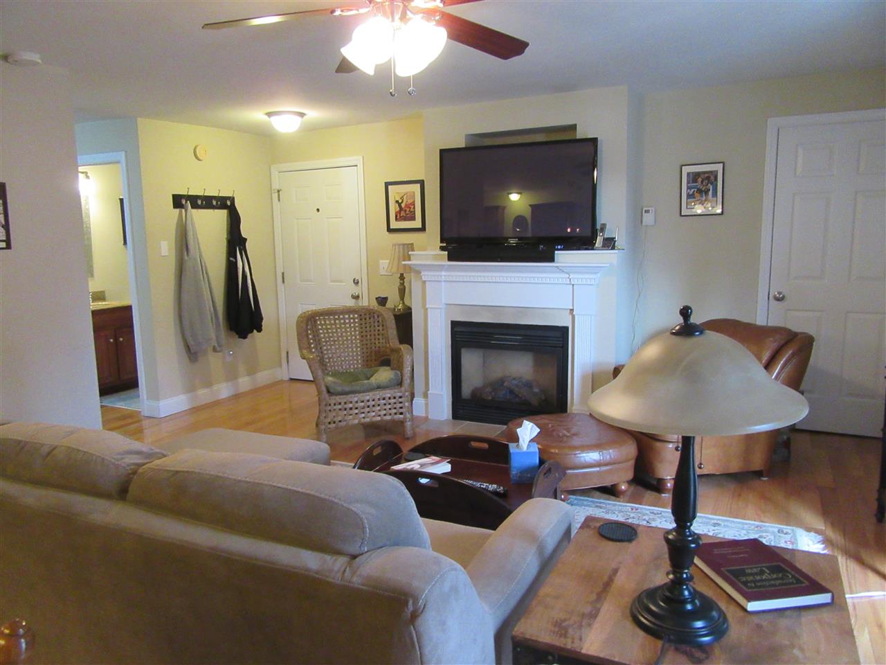 4 Deer Street, Unit 6 Tilton, NH 03276 - Photo 5 of 14