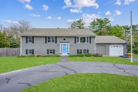 $899,000 | 153 Hickory Hill Circle, Osterville, MA 02655