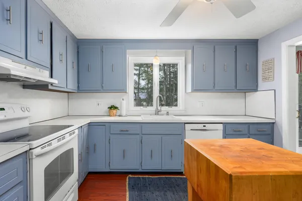 $899,000 | 153 Hickory Hill Circle, Osterville, MA 02655