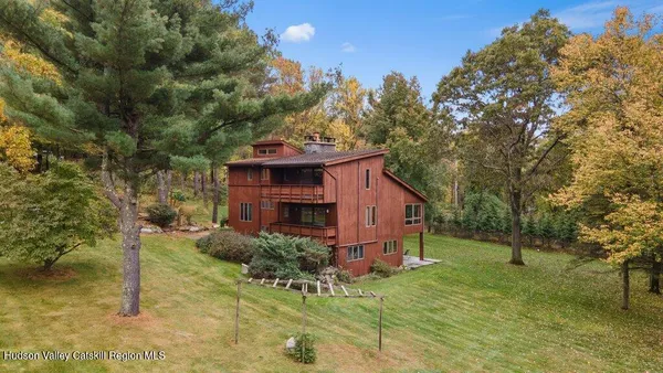 a view of backyard of house