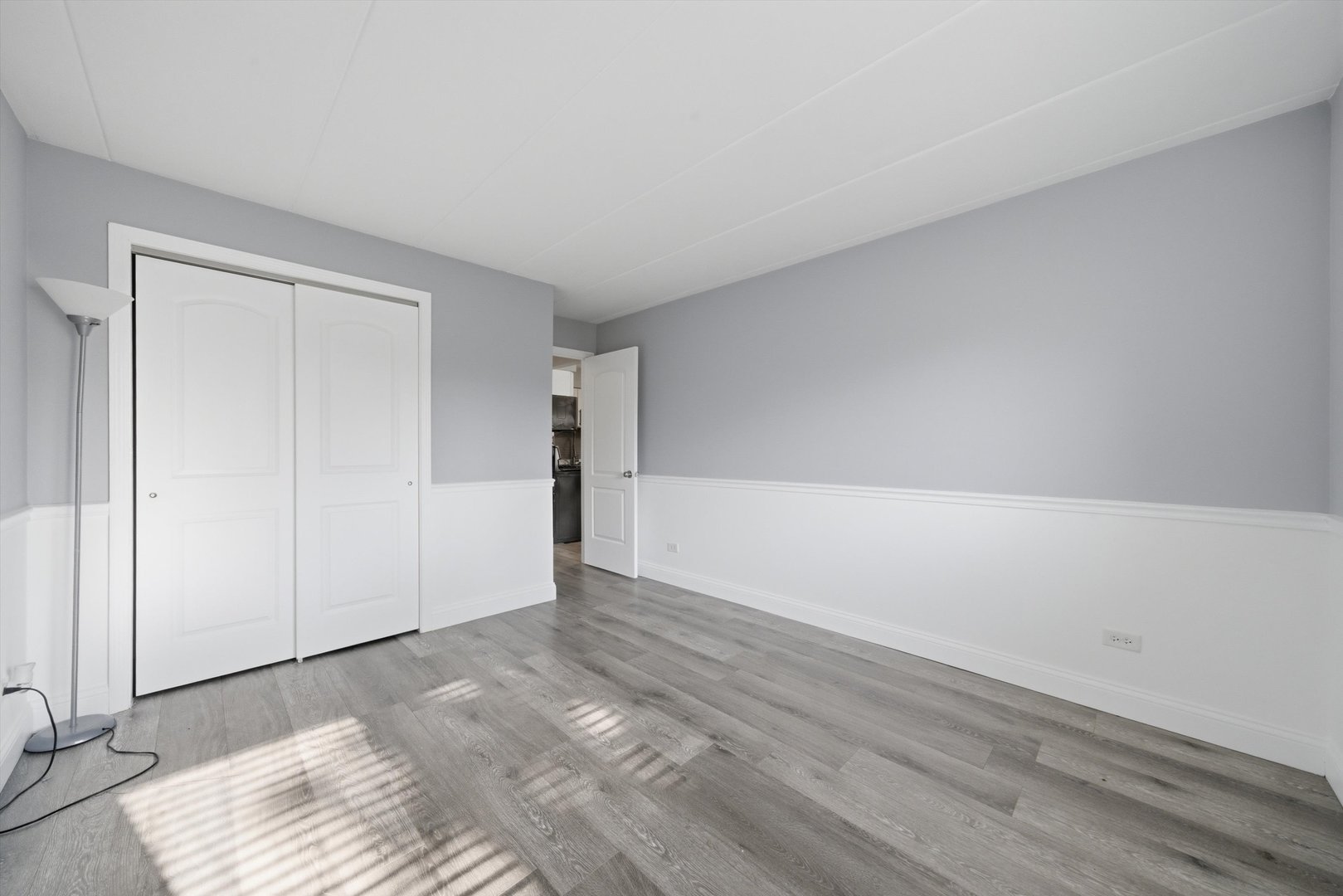 18205 Hart Drive, Unit 3A Homewood, IL 60430 - Photo 17 of 27 a view of room