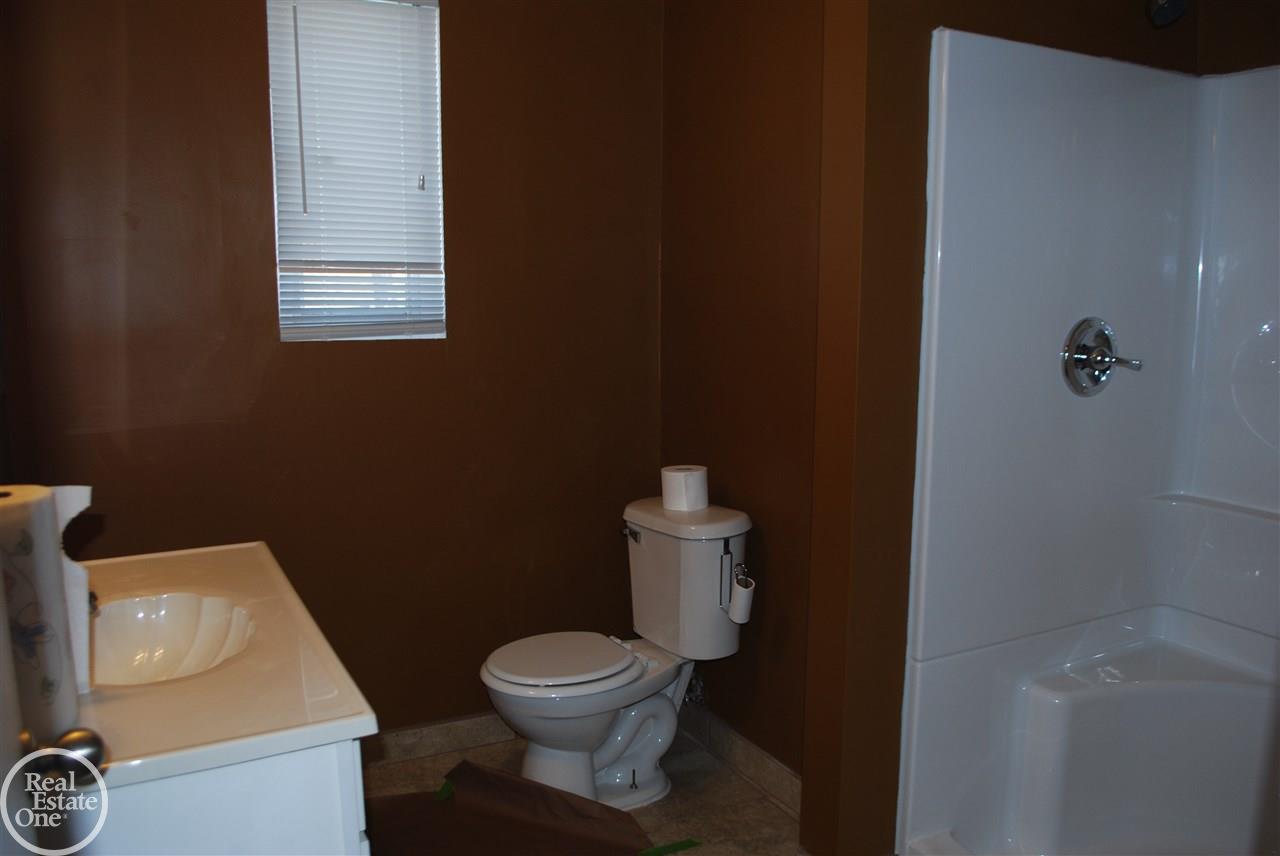 8615 East Pearson Road Utica, MI 48316 - Photo 14 of 26 Gallery Image 14