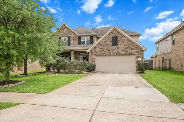 $449,000 | 1822 Luminous Waters Lane, Rosharon, TX 77583