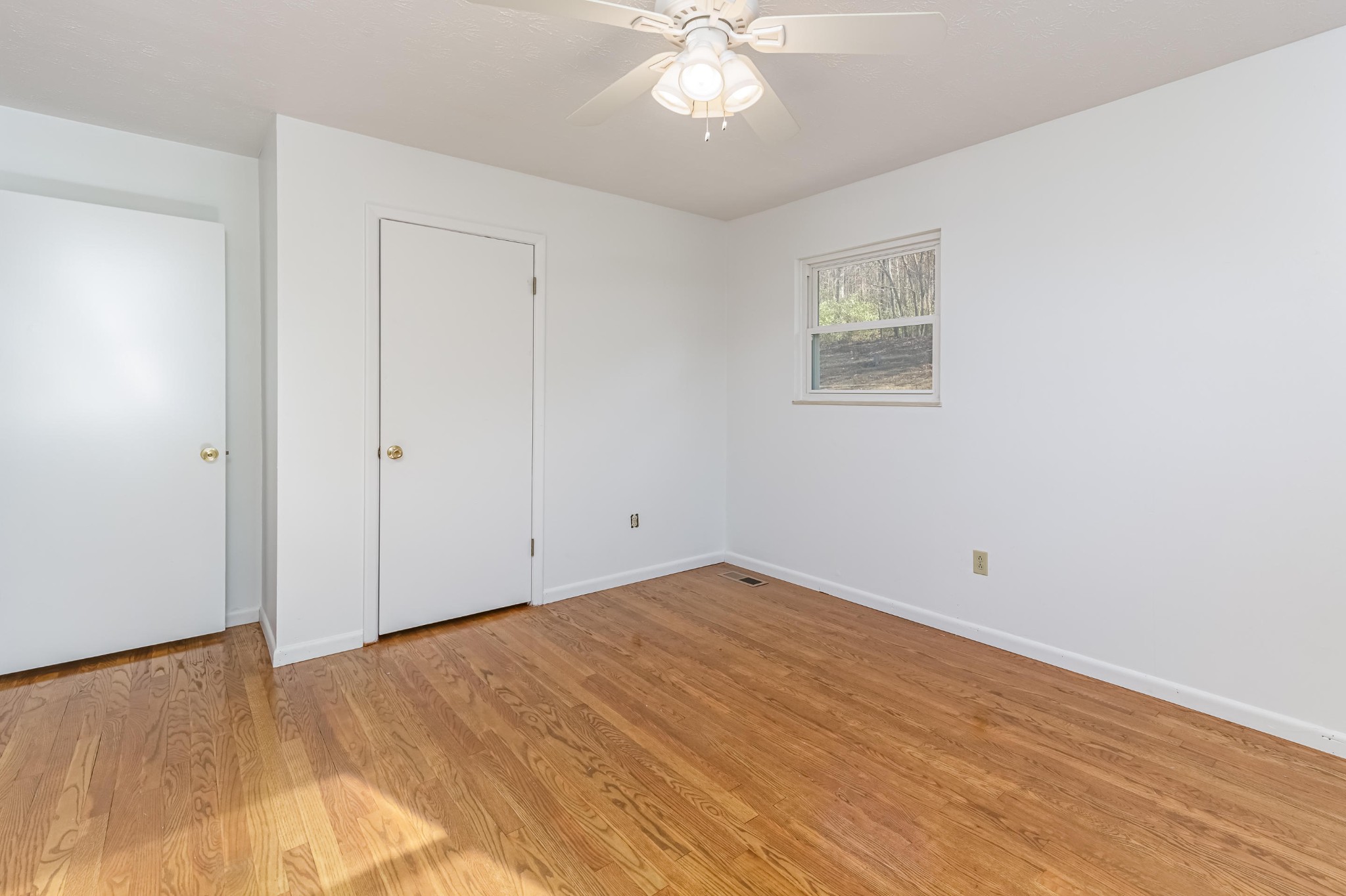 736 Knight Road Knoxville, TN 37920 - Photo 9 of 12 Gallery Image 9