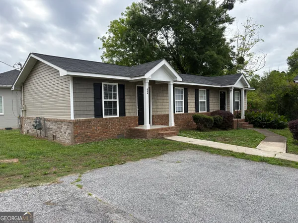 $950 | 47 Robinson Street, Unit 40A, Newnan, GA 30263