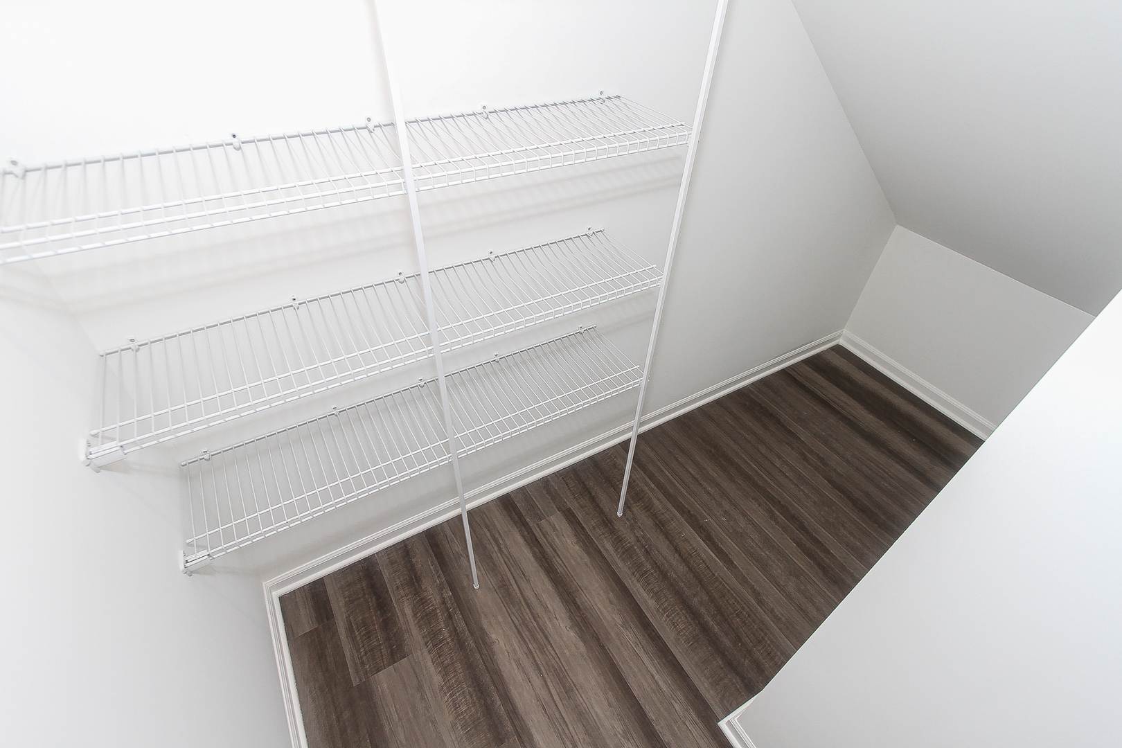 451 Comstock Road South Elgin, IL 60177 - Photo 9 of 30 a view of small space