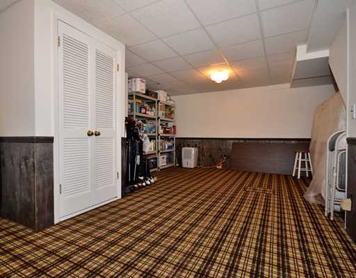 4 Barringer Road Darien, CT 06820 - Photo 16 of 19 a view of a room